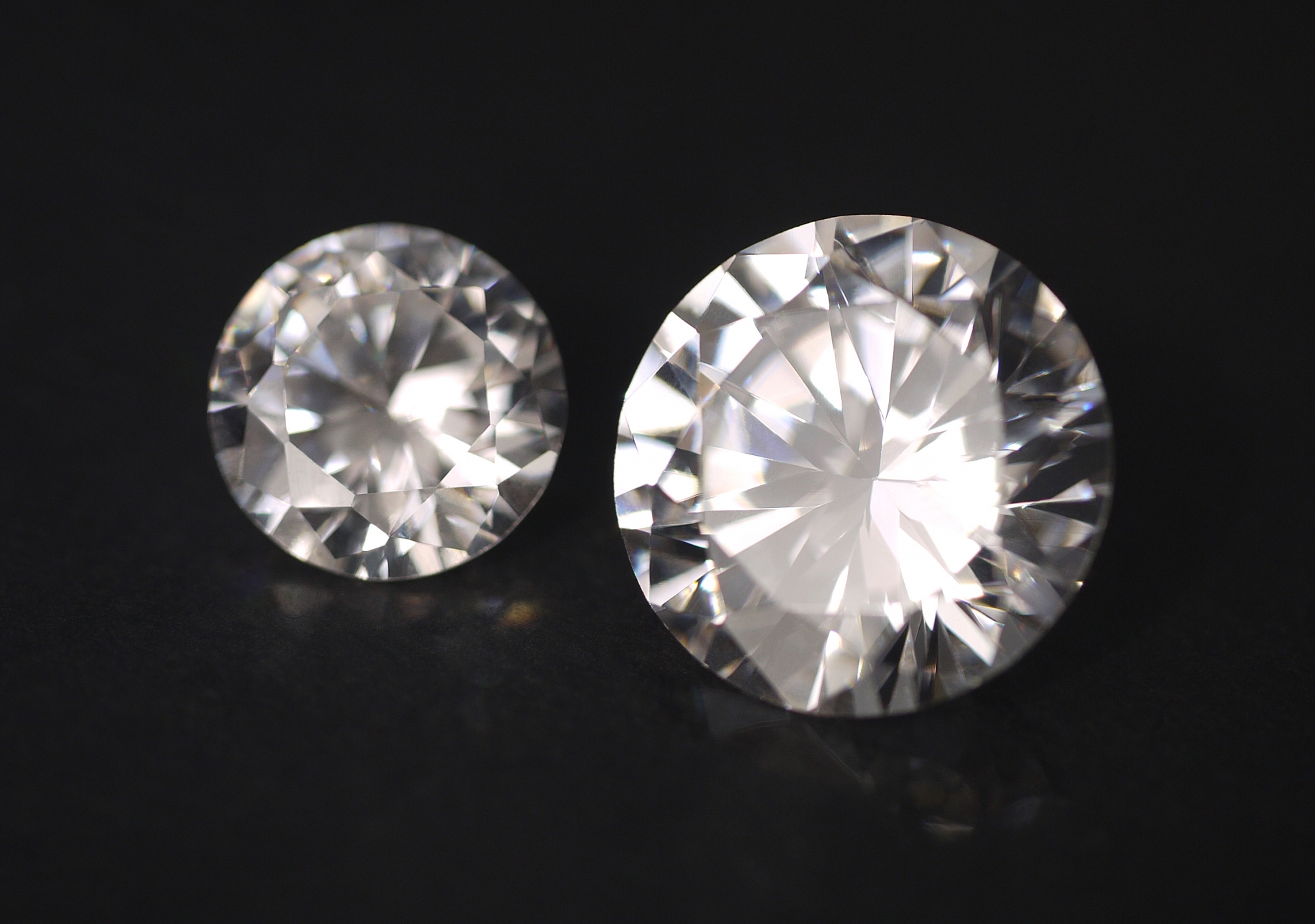 ダイヤモンド買取の請求書の見方について詳しく解説